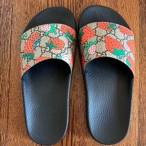 Rare Gucci Strawberry Print Slides